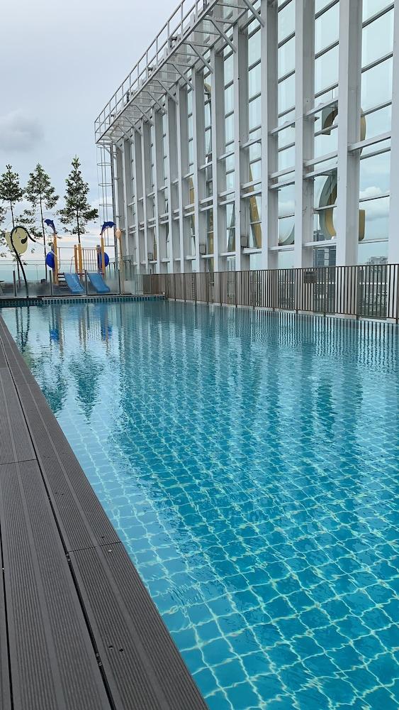 Shama Suasana Johor Bahru Formerly Known As Suasana All Suites Hotels ג'והור בהרו מראה חיצוני תמונה